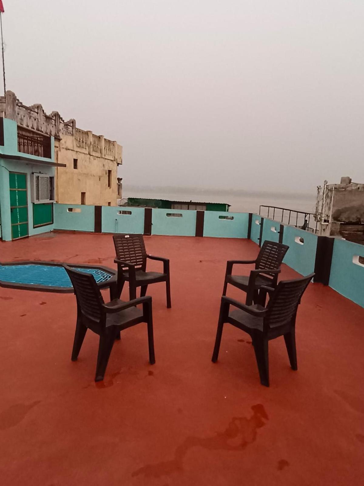 Sankardev Guest House D24 35 Varanasi Esterno foto